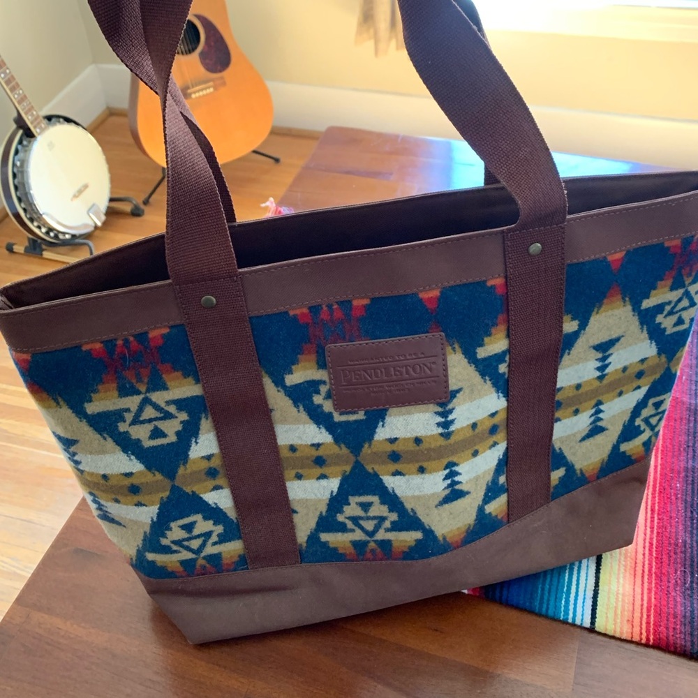 Brand new, never used Pendleton bag.